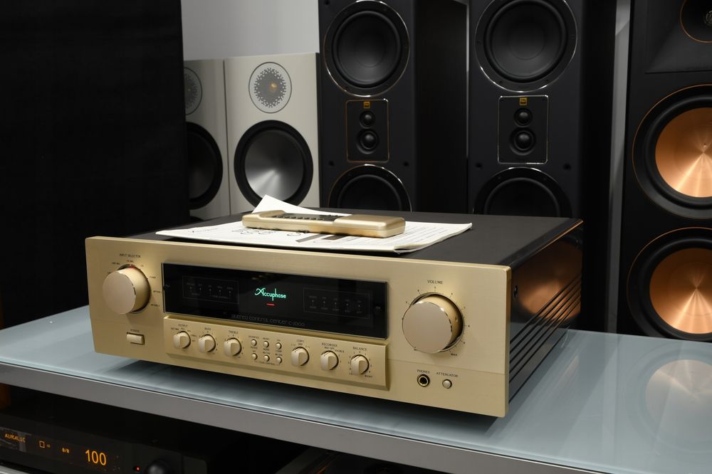 Accuphase C-2000 przedwzmacniacz stereo AAVA XLR RCA pilot instrukcja | raty 0% | zamiana | odsłuch | HI-END AUDIO
