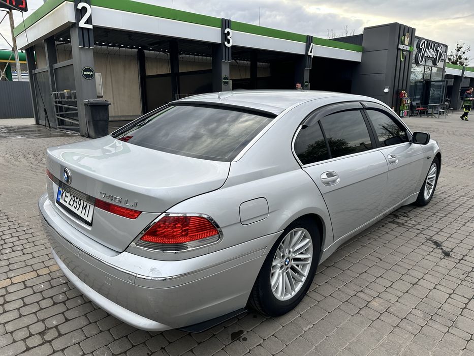 BMW 7 Series E66