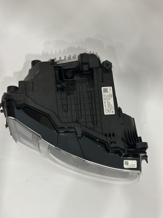 Land Rover Defender фара фонарь передня оптика в наявності