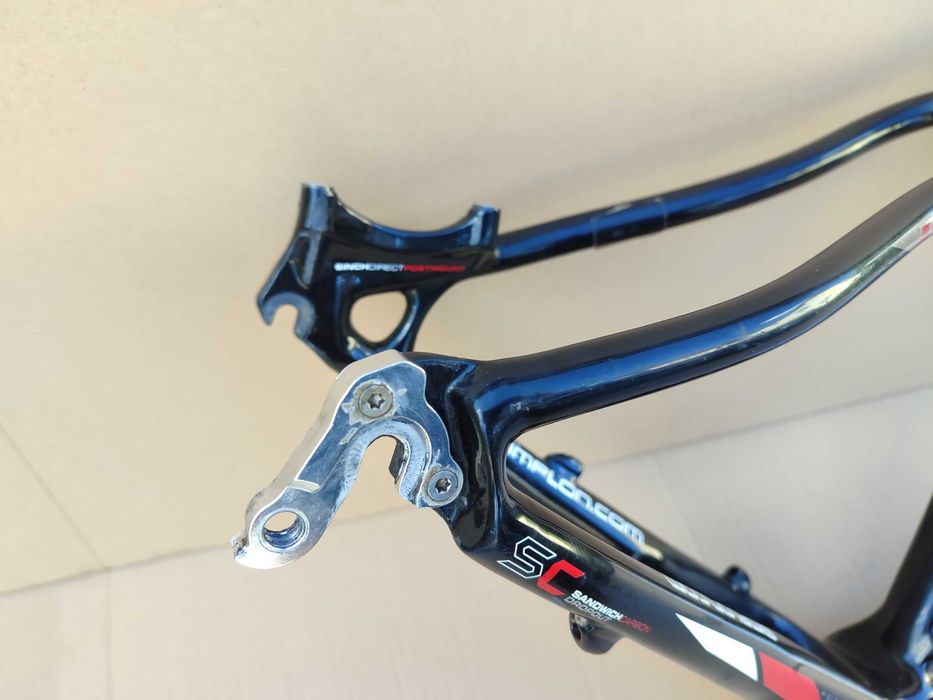 Lekka Rama Simplon Gravity Carbon Koła 26" Roz. 49cm C-T