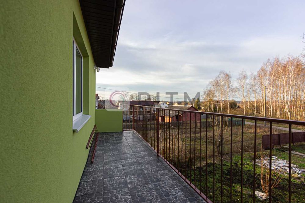 Продаж будинок з ремонтом с. Зелів