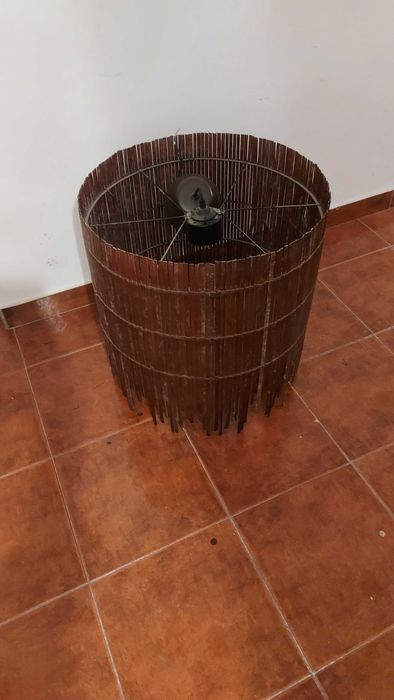Vende- se Caendeiro  Grande de BamBu
