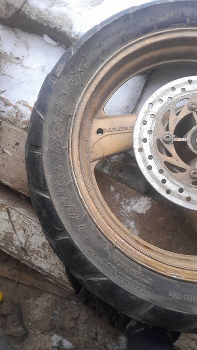 Заднє колесо R17 в зборі 150/70 R17 Metzeler Tourance EXP