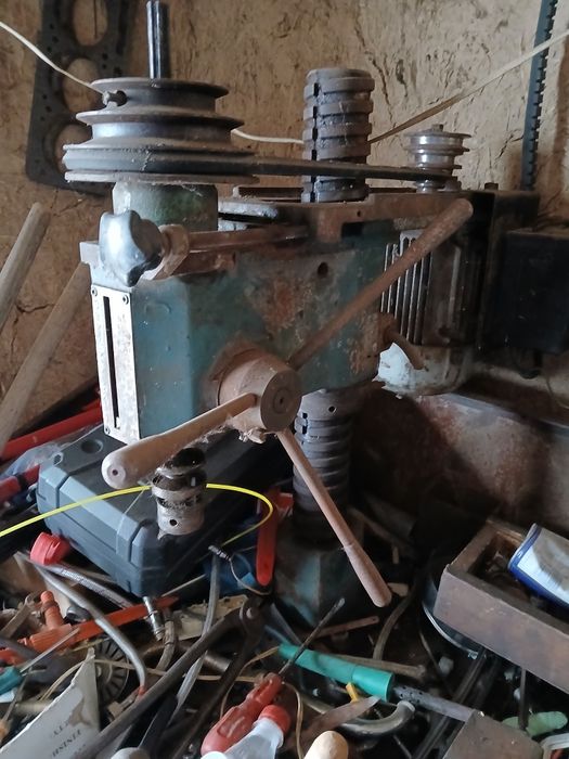 Продам Сверлильный Станок.