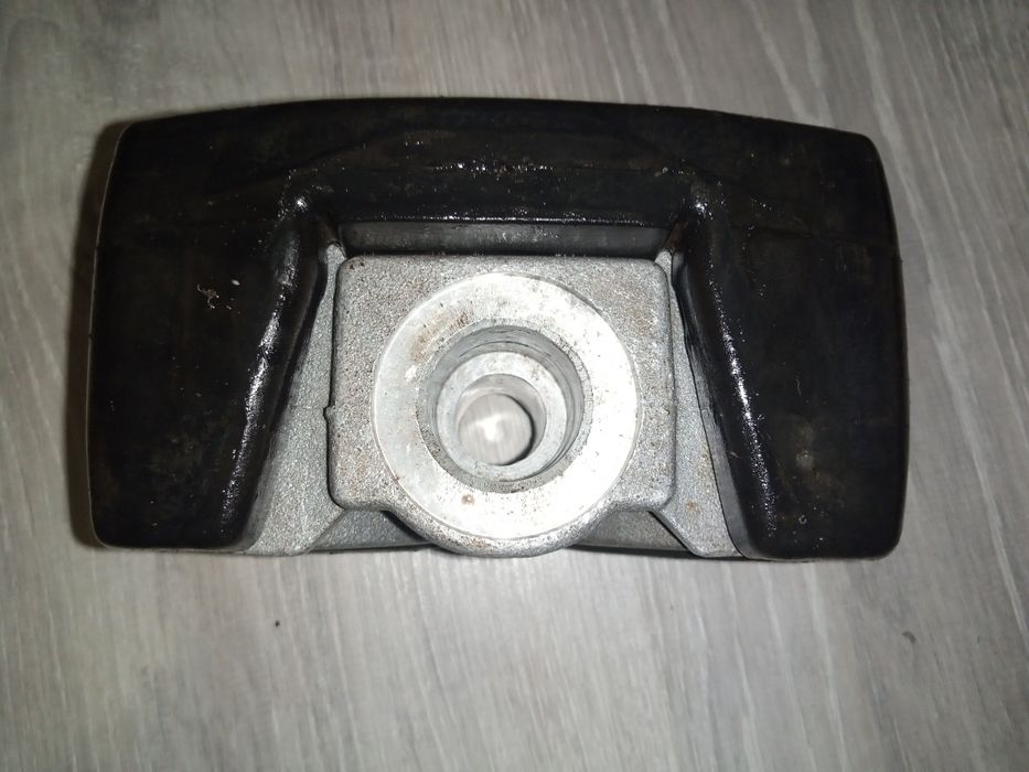 Подушка двигуна камаз