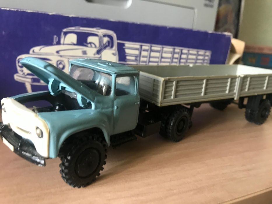Модель машинка ЗИЛ-130 В1 СССР 1:43 коллекционная ТУ1983 новая