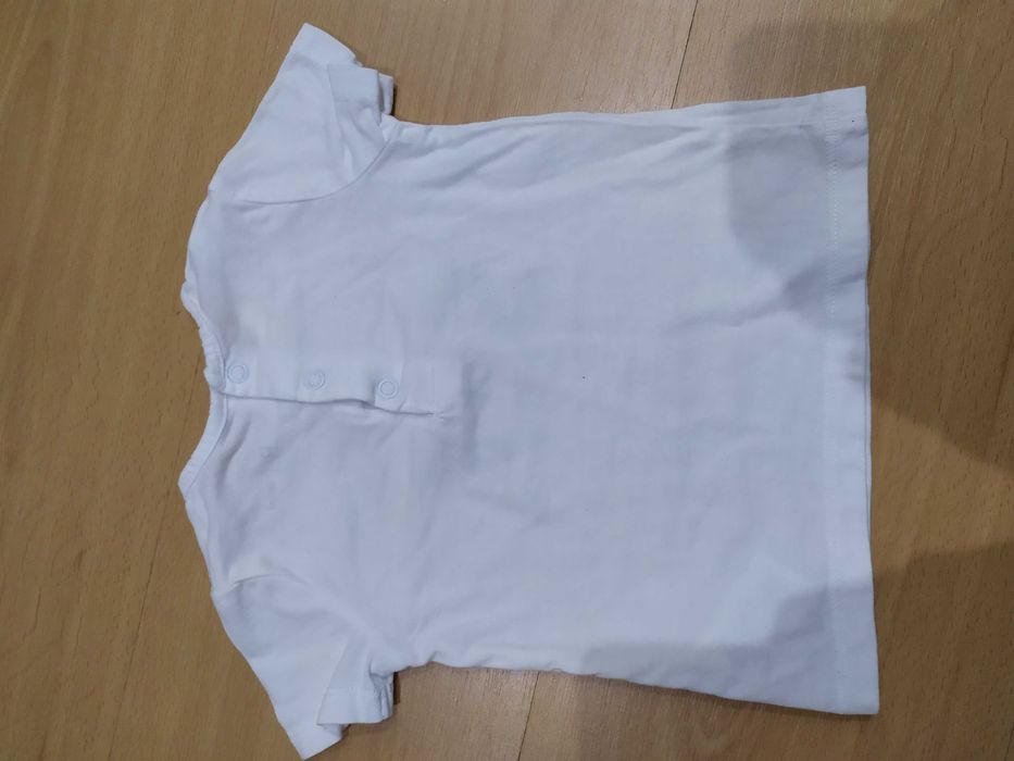 Conjunto de pólo e t-shirt - 6 a 9 meses