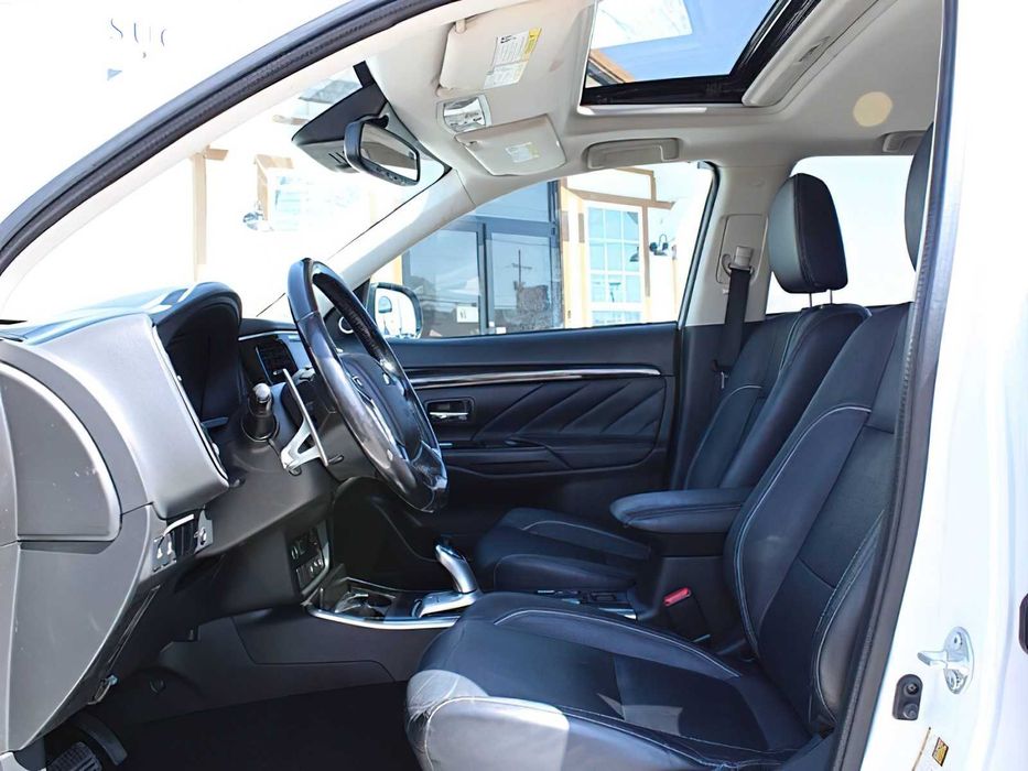 Mitsubishi Outlander PHEV GT      2018