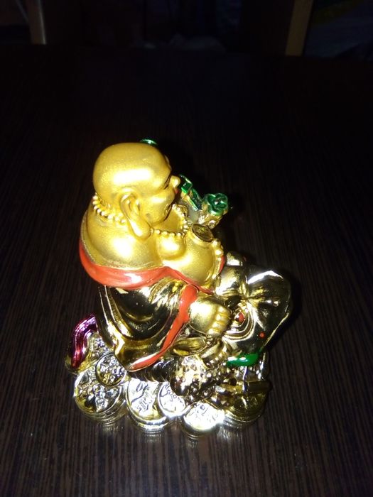 Статуетка Священного Будда