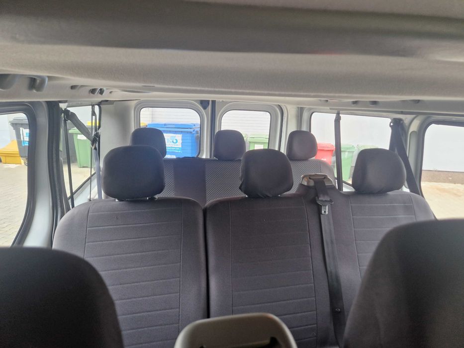 Sprzedam Opel Vivaro 9 osob.
