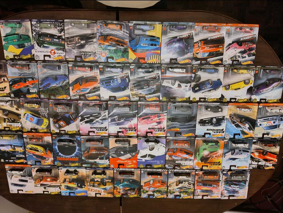 Coleção Diecast Escala 1:64 (Hotwheels)