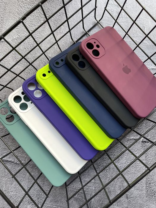 Чохол на iPhone с квадратними рамками