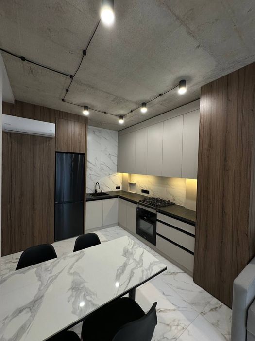 Оренда 1 кімнатної квартири / ЖК В4