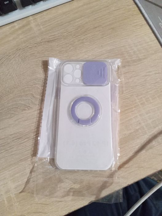 Продам чехол на айфон 12 про