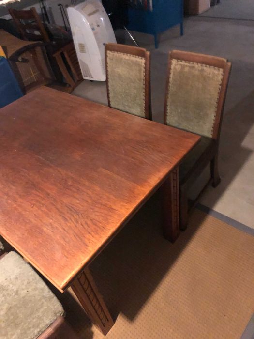 Mesa e 4 cadeiras