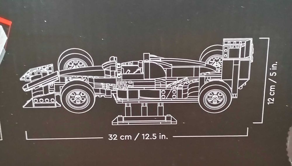 LEGO Icons 10330 McLaren MP4/4 i Ayrton Senna