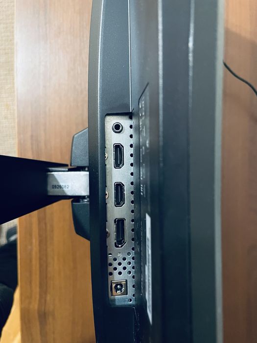 Монітор MSI G32C4XS