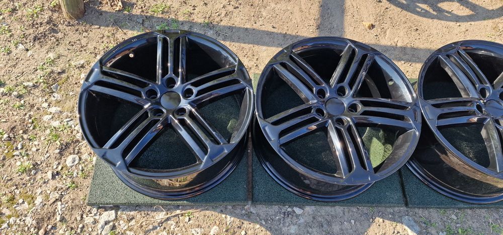 Felgi Golf 5 6 GTI R-LINE 5X112 R18 ET45 66.6
