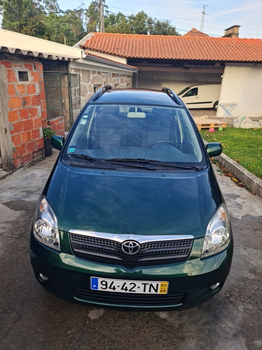 Toyota corolla verso (120.000kms)