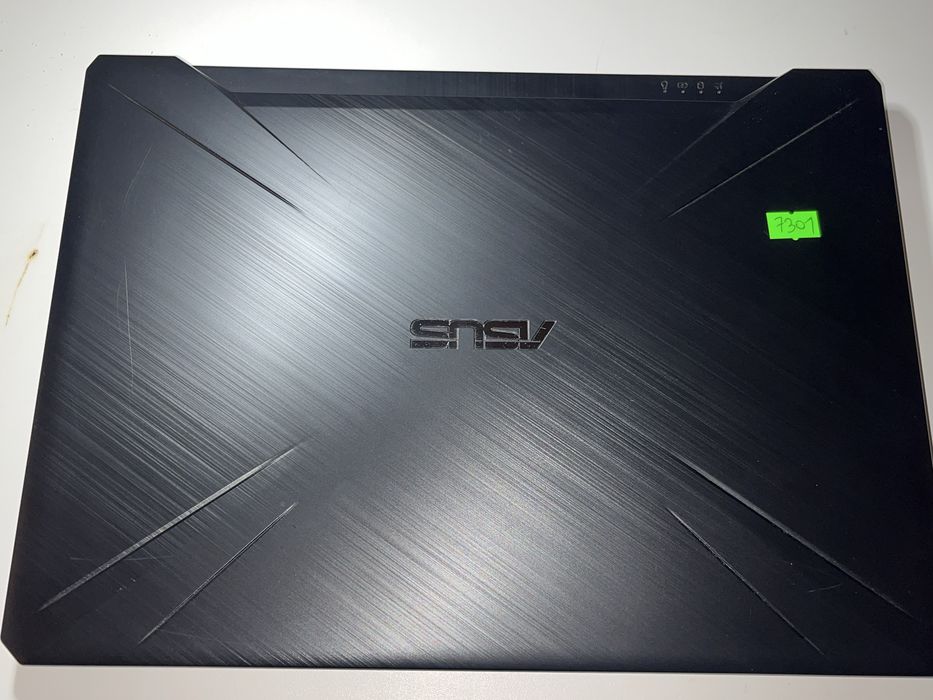 Asus TUF Gaming FX505DV.
