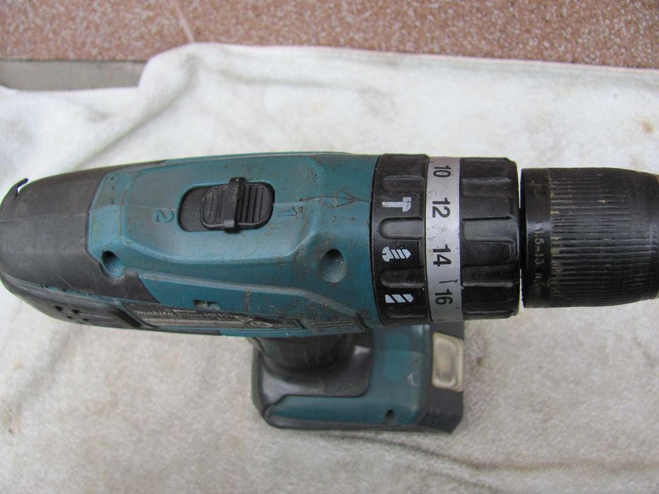 Шуруповерт Makita