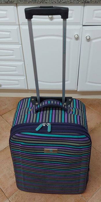 MALA VIAGEM PORÃO/CABINE.Casa,Arrumação,Férias,Mudanças,Quarto,Sala.