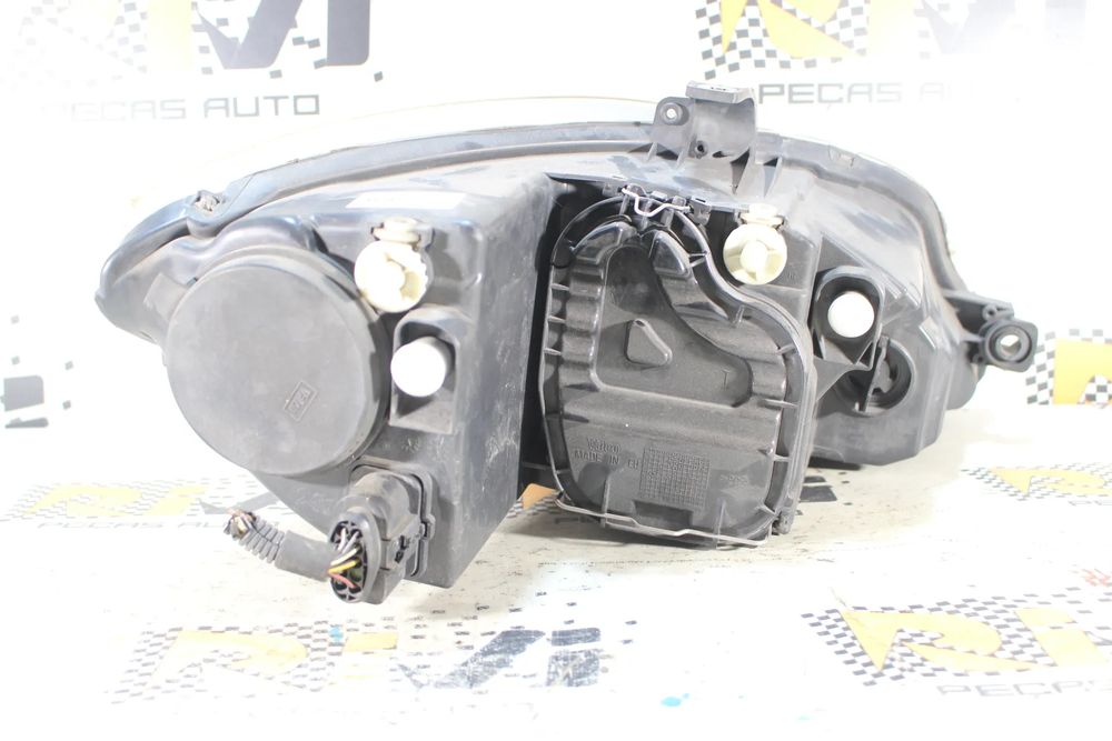 Ótica / farol esquerda SEAT Leon (1P1)