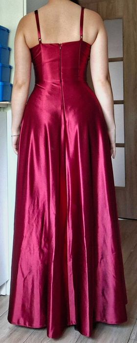 Czerwona sukienka maxi