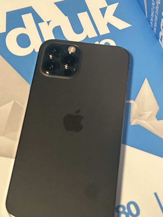 Iphone 12 PRO stan bardzo dobry bez blokad