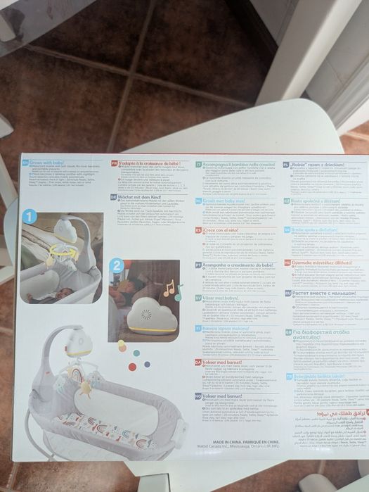 Móbile Mattel Fisher-Price Rainbow Showers Bassinet