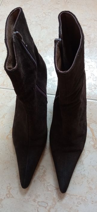 Botas castanhas de camurça cunha