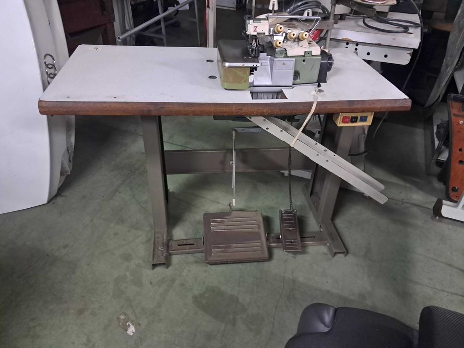 Máquina corte e cose