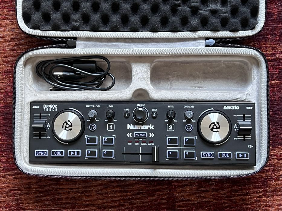 Controlador Numark Dj2Go2Touch
