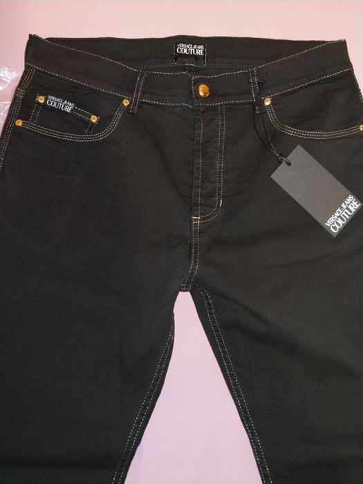 Wyprzedaż spodnie męskie Versace Jeans Couture.