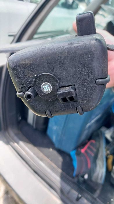 VW Passat Variant  Zasłona roleta bagażnika zestaw nprawczy.
