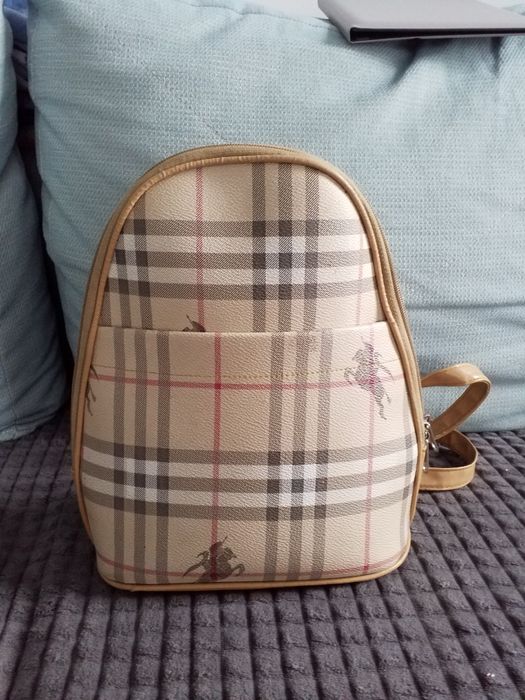 Plecak w modnym wzorze