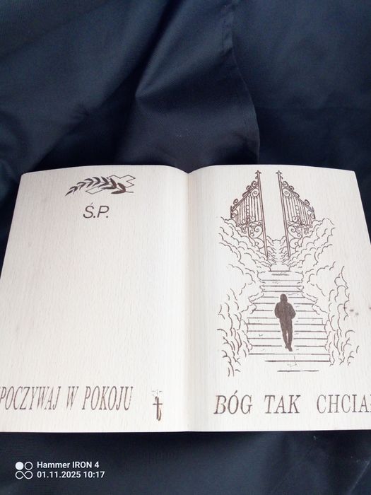 Książka nagrobna,poduszka