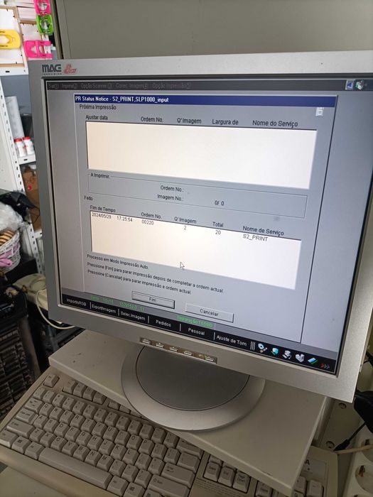 Minilab Fuji Film Frontier 350 + 5 magazines + Scanner + Mascaras