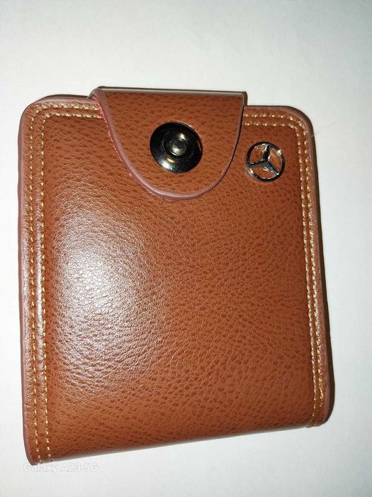 Carteira em pele "Mercedes"