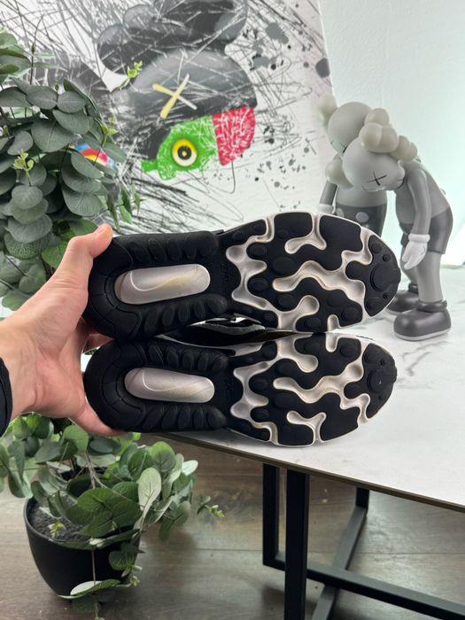 Кросівки Nike Air Max 270 React 38 розмір Е10975