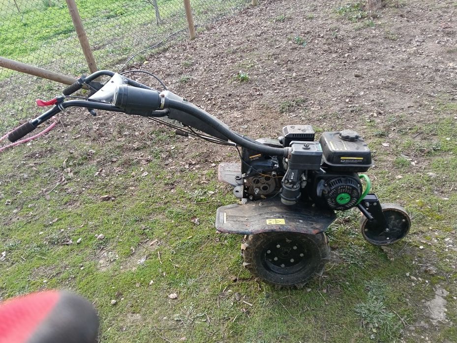 Motoenxada Kapotha Ultimate 7 CV – a Gasolina – Em Bom Estado