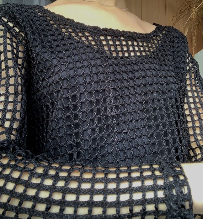Топ чорний сіточкою