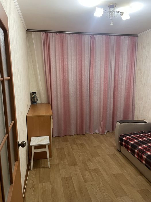 Здам кімнату в трьох кімнатній квартирі