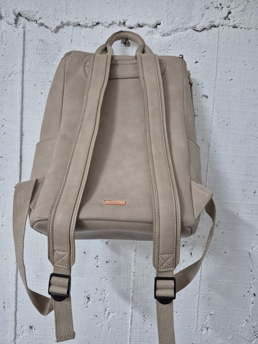 Mochila bege marca Aldo