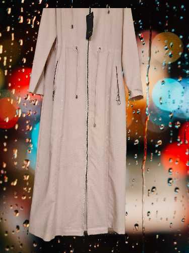 Абая с капюшоном. Женская исламская одежда.