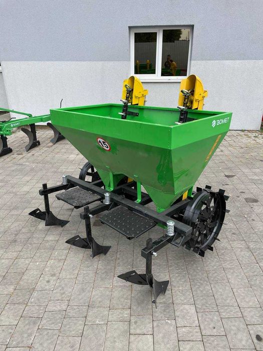 Картоплесаджалка BOMET 70см (75см)