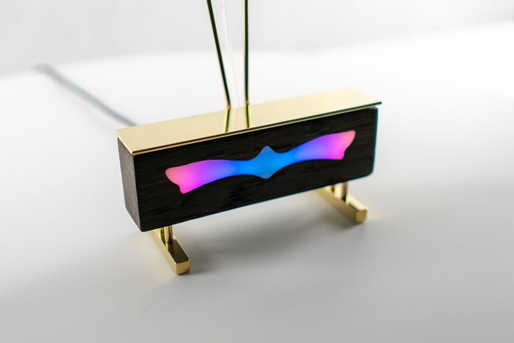 Magiczna, wyjątkowa rzeźba interaktywna czarny dąb mosiądz