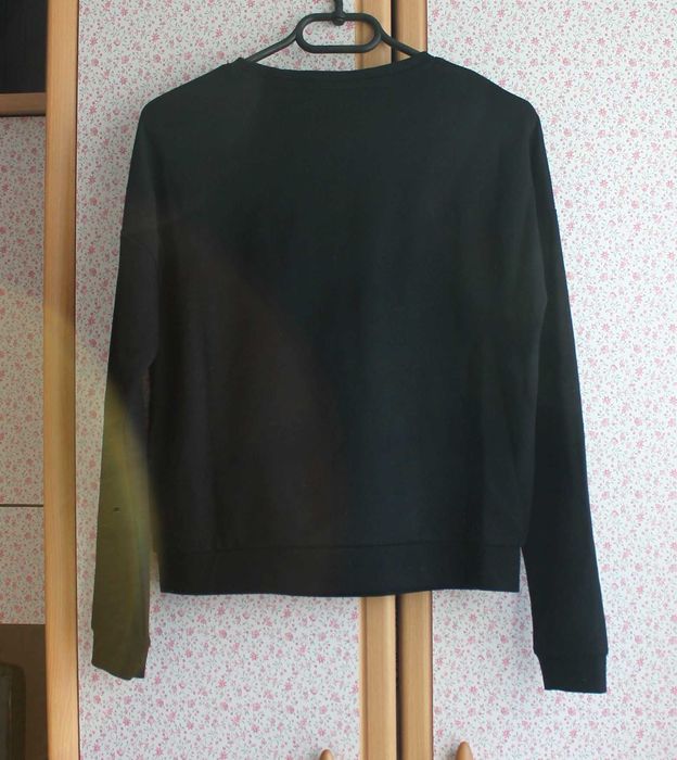 czarna bluza bluzka z ozdobnym wiązaniem z przodu