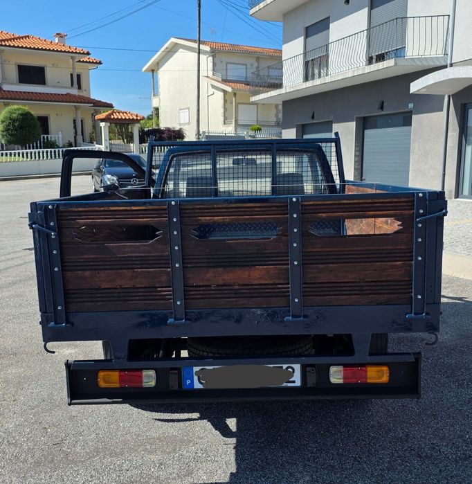 Nissan D21  2.5 CC