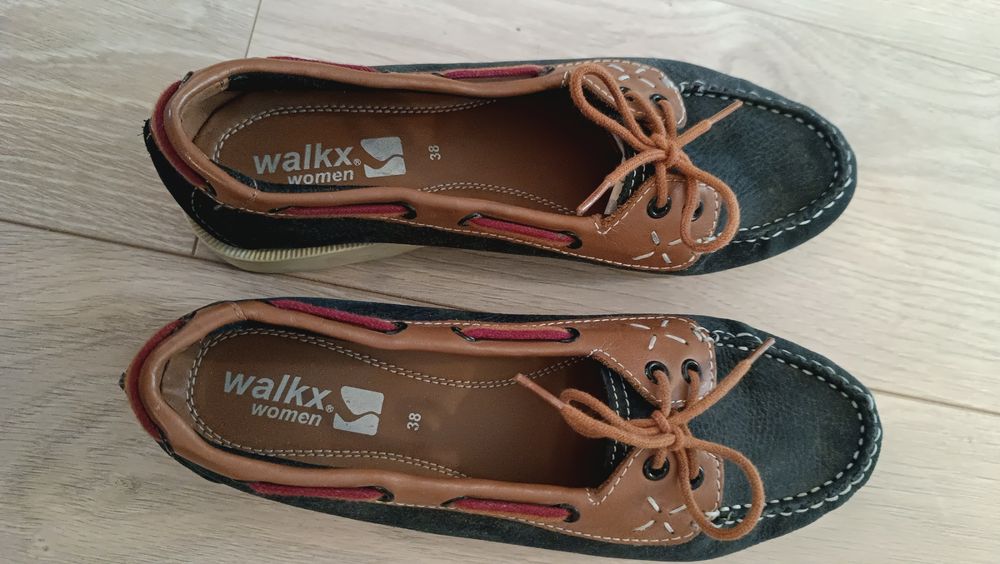 Продам мокасины женские  р.37.5